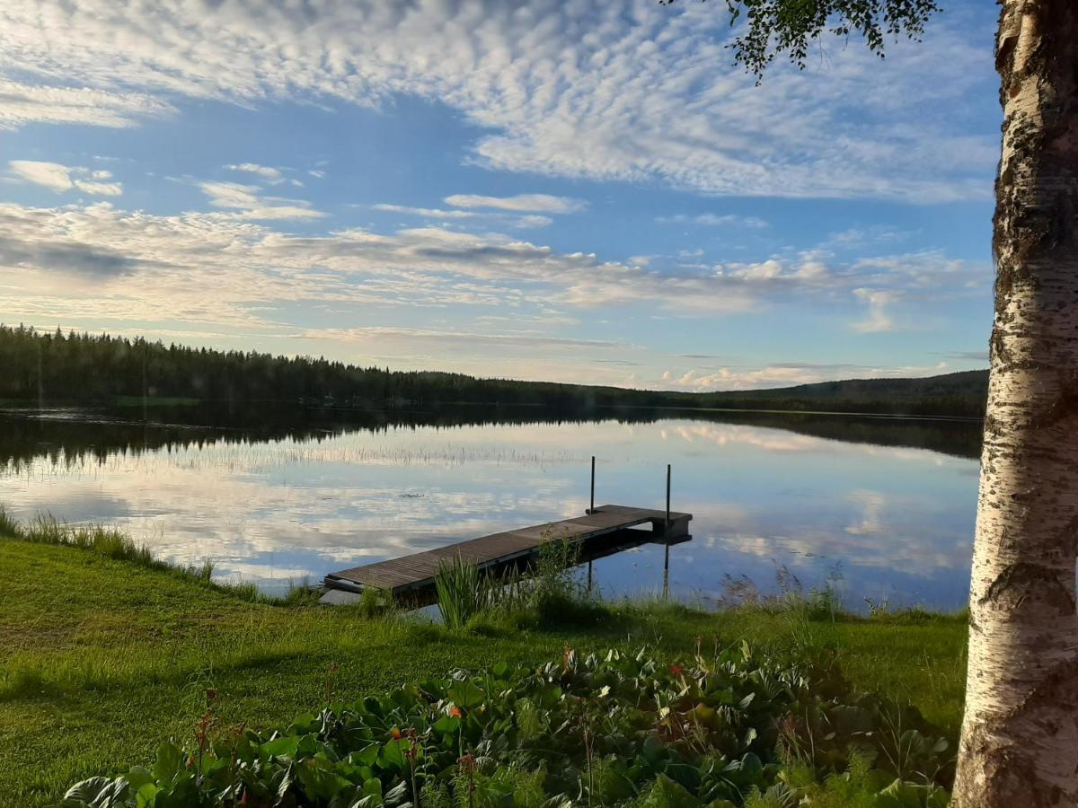 Puolukkamaan Pirtit Vila Lampsijärvi Exterior foto